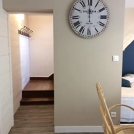 & De La Marine Loire Aparthotel