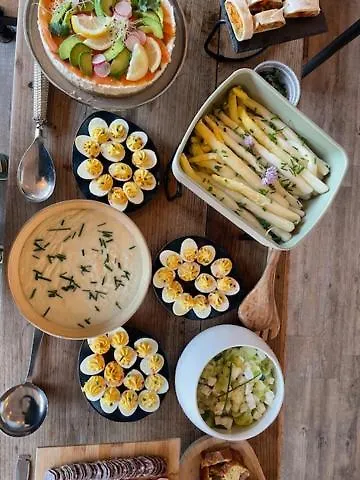 Apartahotel & De La Marine Loire 4*